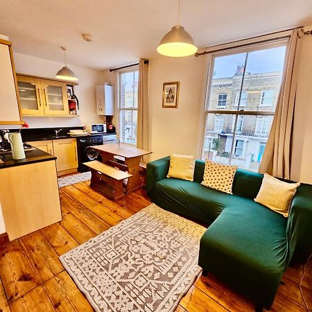Lovely 1 Bed Apartment 2 Min To Station Londres Exterior foto