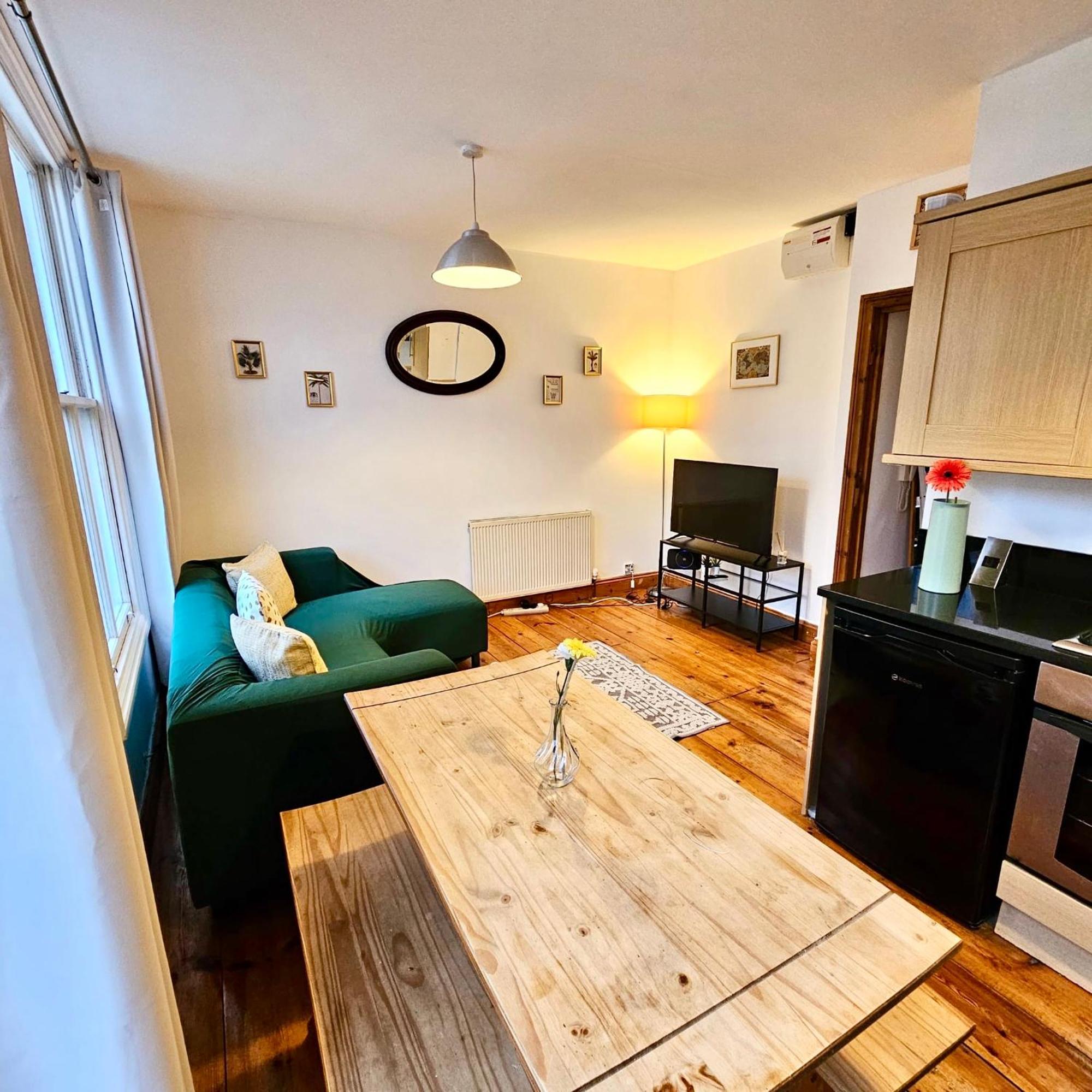 Lovely 1 Bed Apartment 2 Min To Station Londres Exterior foto